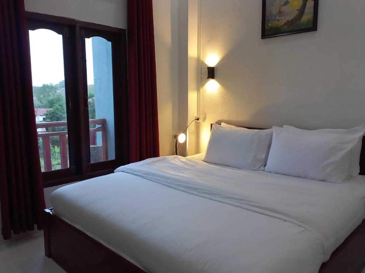 Sipanya Guesthouse Muang Phônsavan Exterior foto