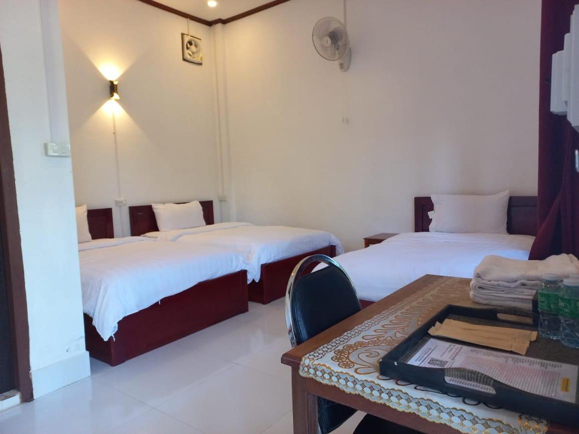 Sipanya Guesthouse Muang Phônsavan Exterior foto