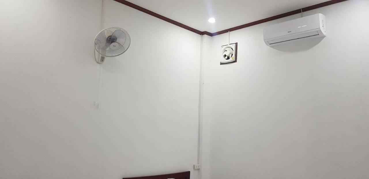 Sipanya Guesthouse Muang Phônsavan Exterior foto